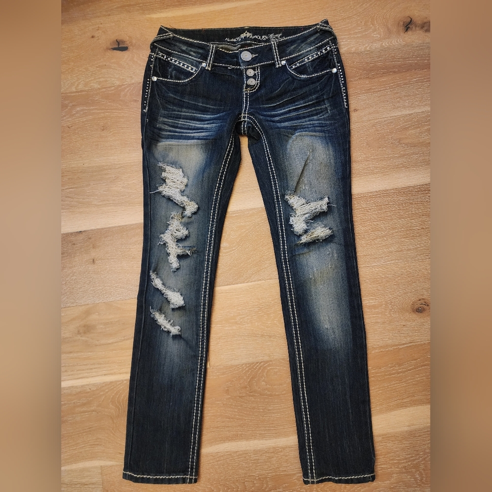Almost Famous Distressed Blue Jeans Sz 7